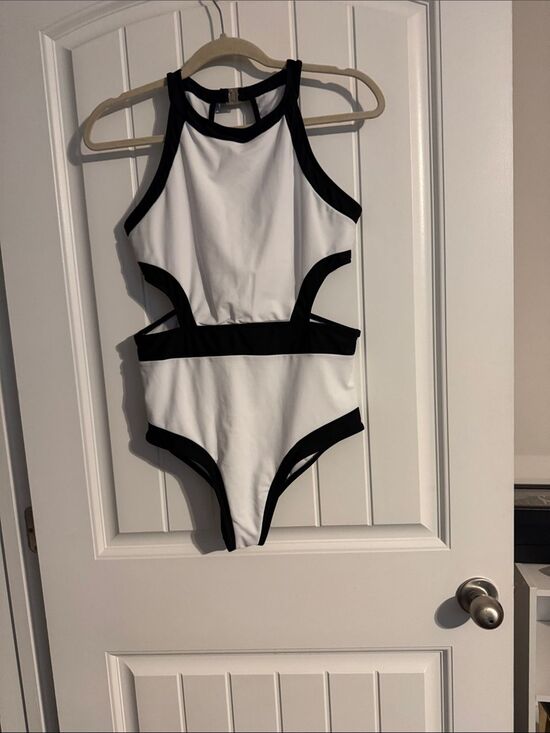 Unbranded Other - Black Trim White One-Piece Swimsuit